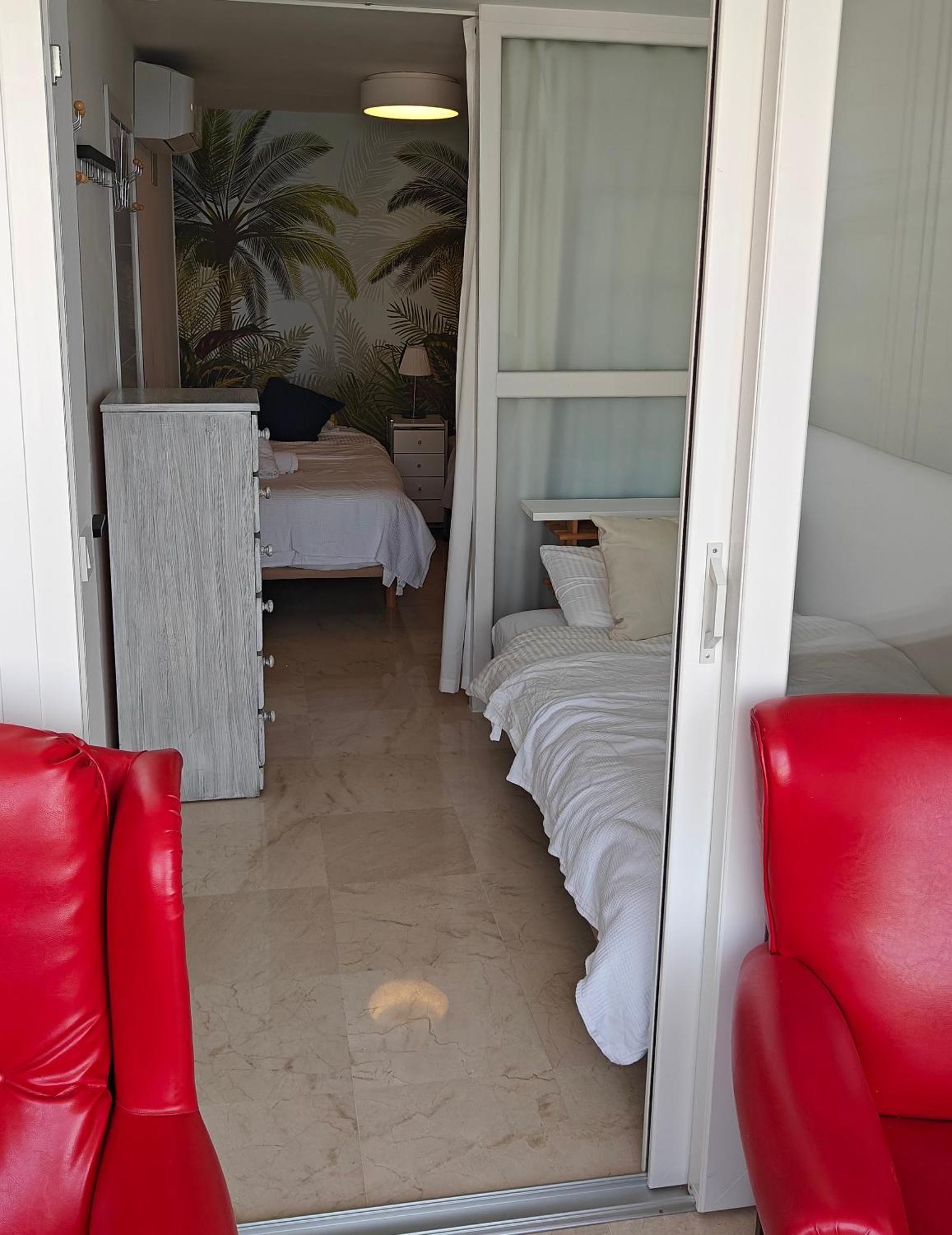 Marbella Centre Beachfront & Pool Exterior photo